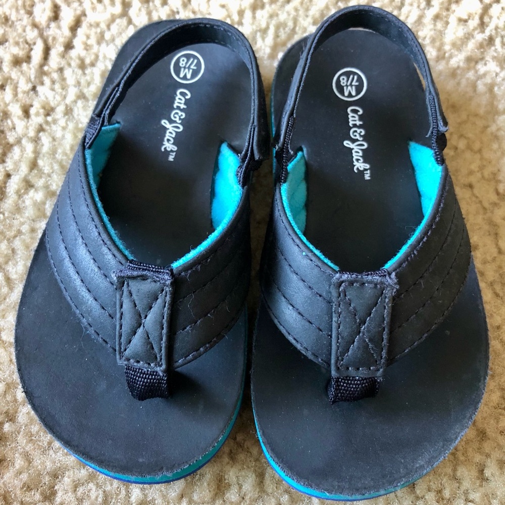 Used toddler sandals. Size 7/8. Cat&Jack.